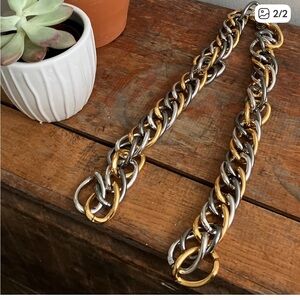 Vintage style chunky chain can be used to make a chocker/necklace